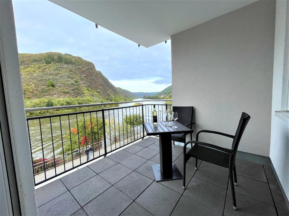 Moselpromenade Villa Moselufer, Panorama & Burg Cochem Blick, Netflix, Balkon Exterior foto